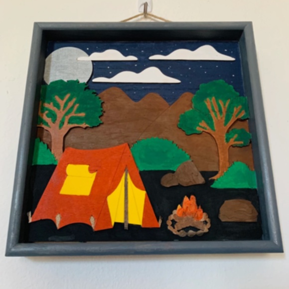 Campfire 3-D wooden scenery - Picture 3 of 3